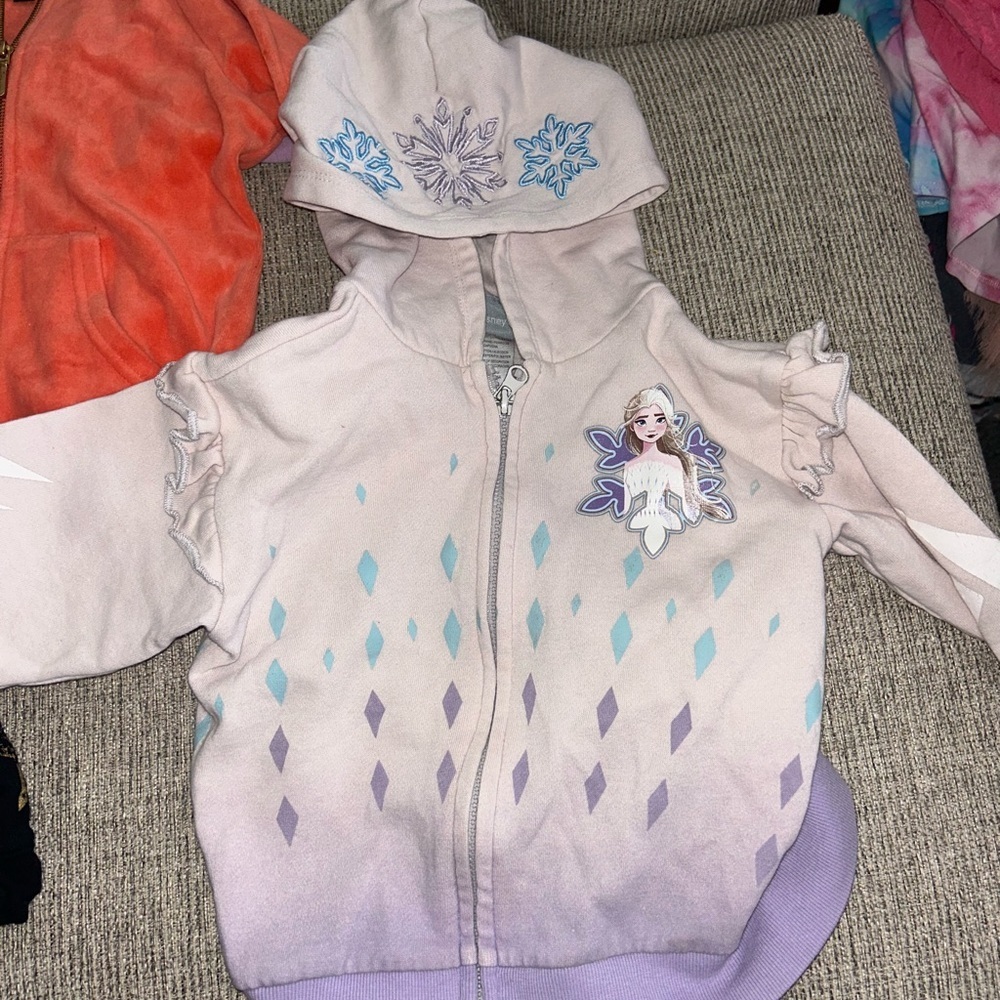 Lot of 6 zip up hoodies and vest for girls size 4 and 5 - Picture 6 of 13